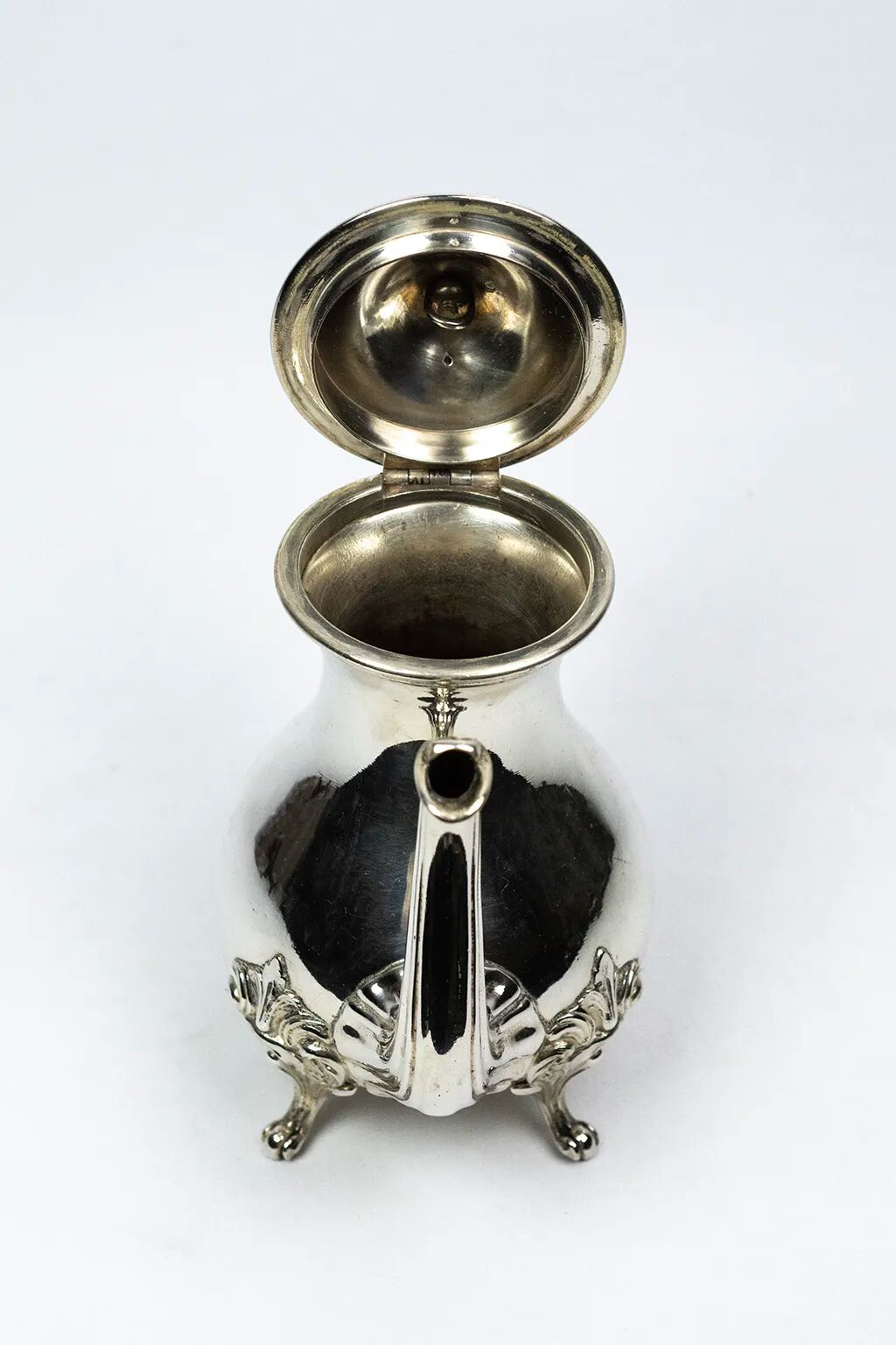 Théière Christofle en métal argenté, style Louis XV Marly — fin XIXe