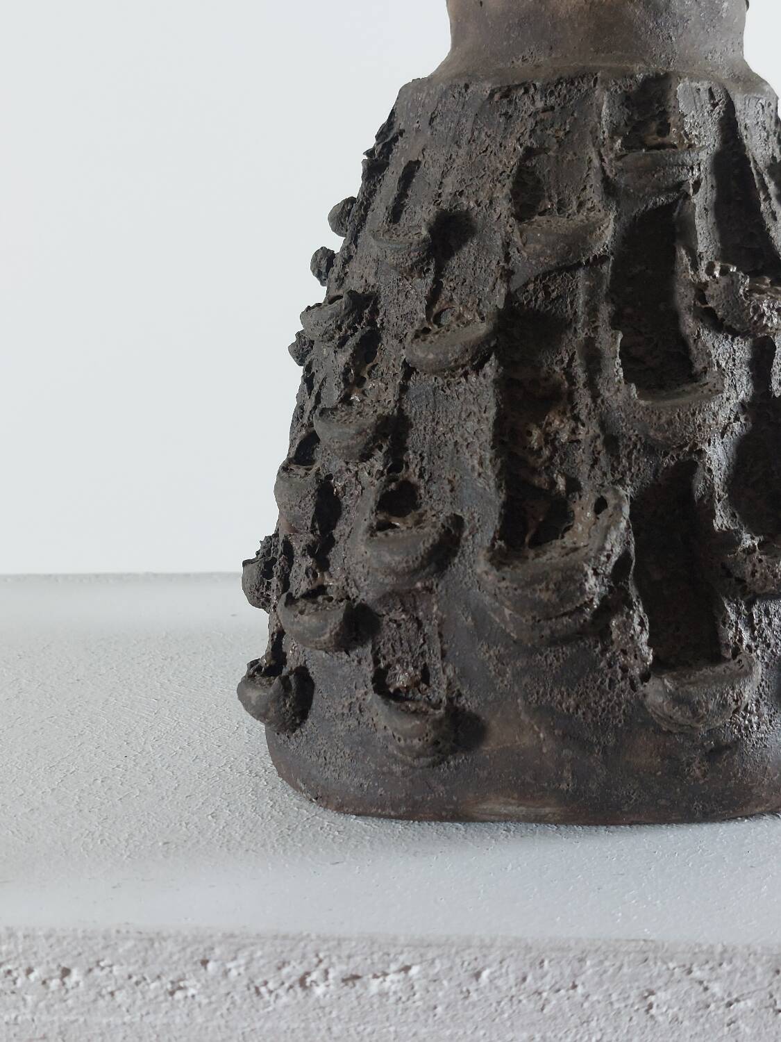 Brutalist ceramic lamp base, mid-20th century.