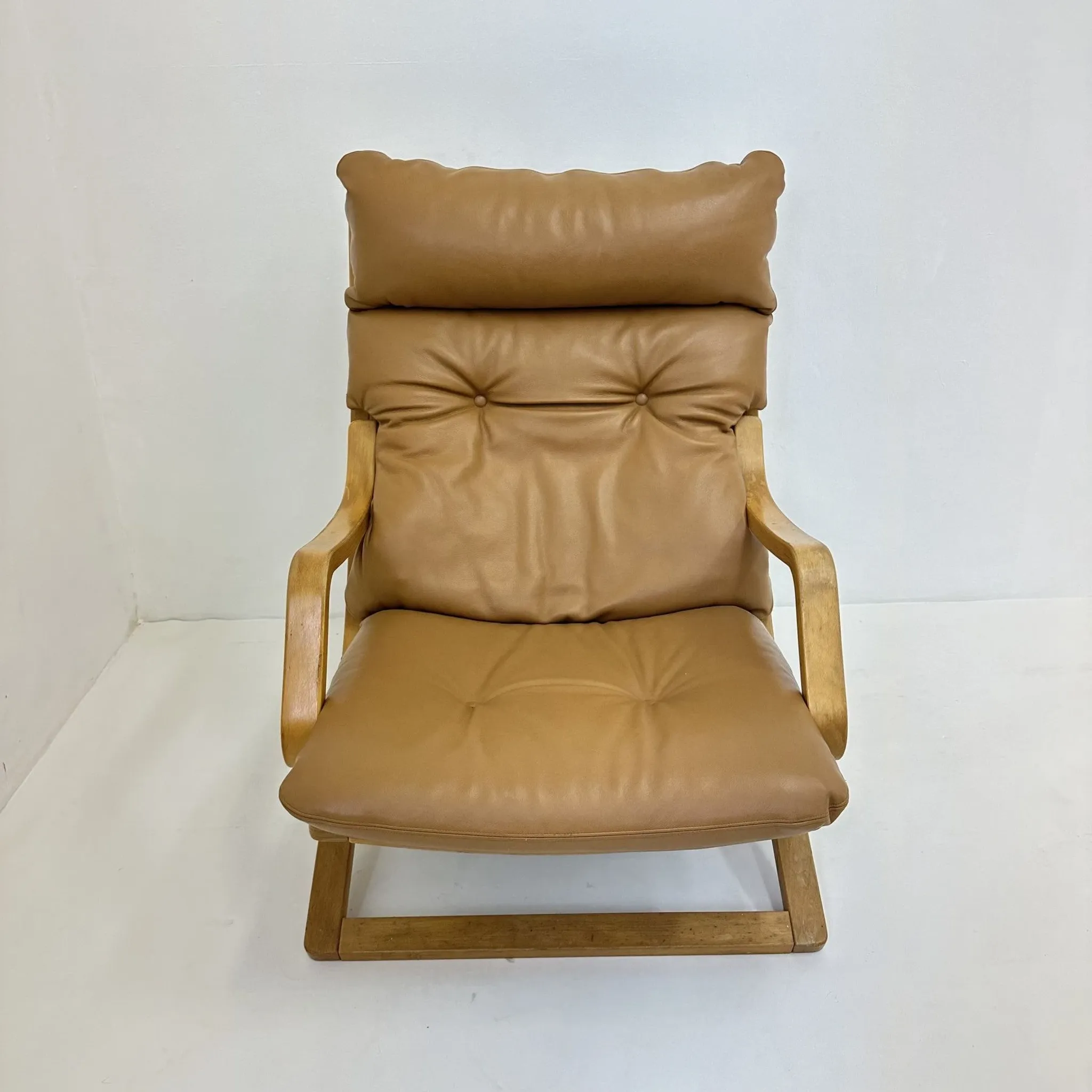 Fauteuil vintage en cuir cognac avec tressage, années 1970