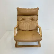 Fauteuil vintage en cuir cognac avec tressage, années 1970