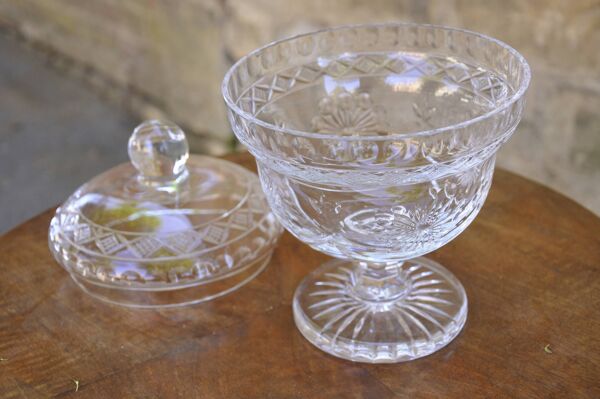 Bonbonnière en cristal