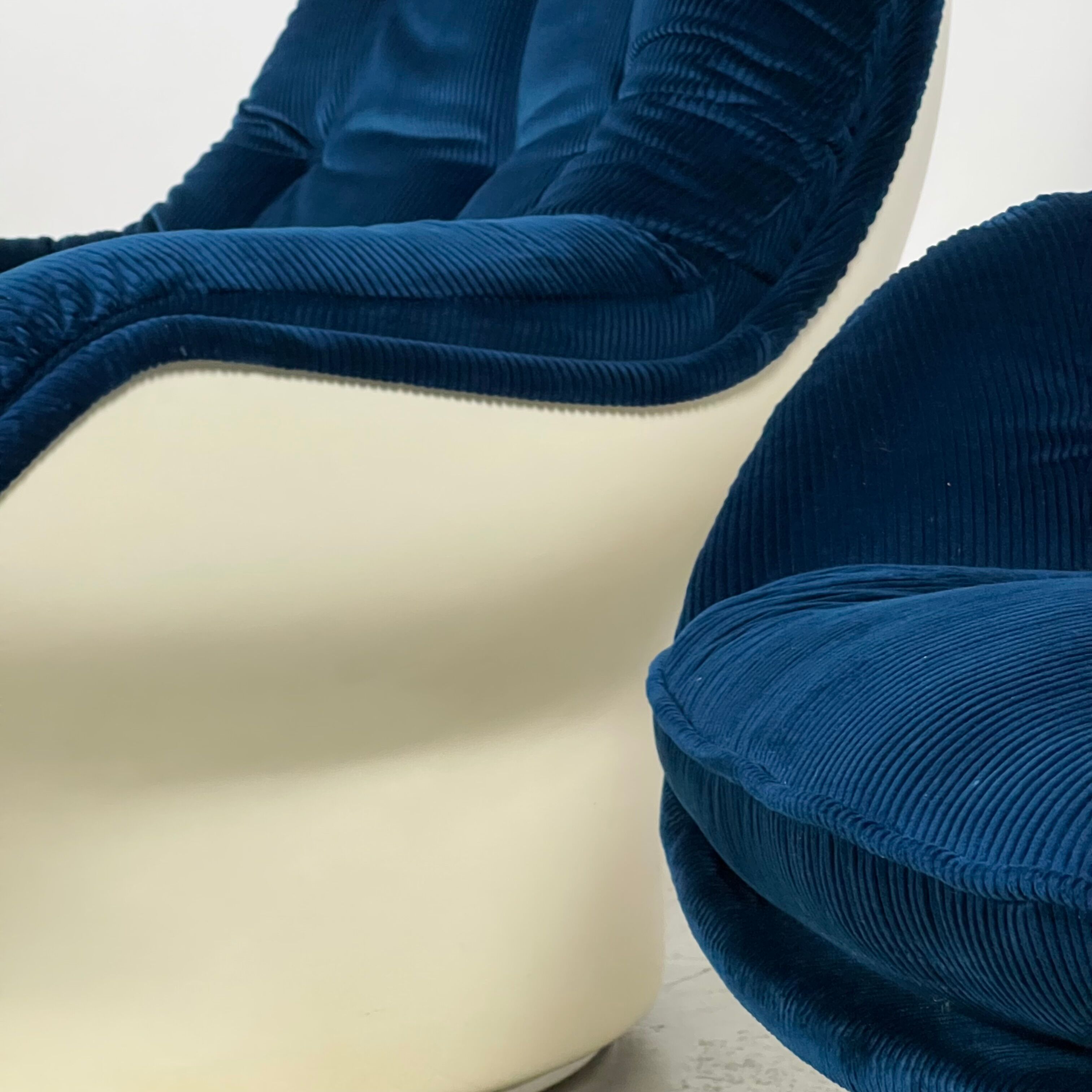 Pair of Karate armchairs by Michel Cadestin for Airborne 1970s