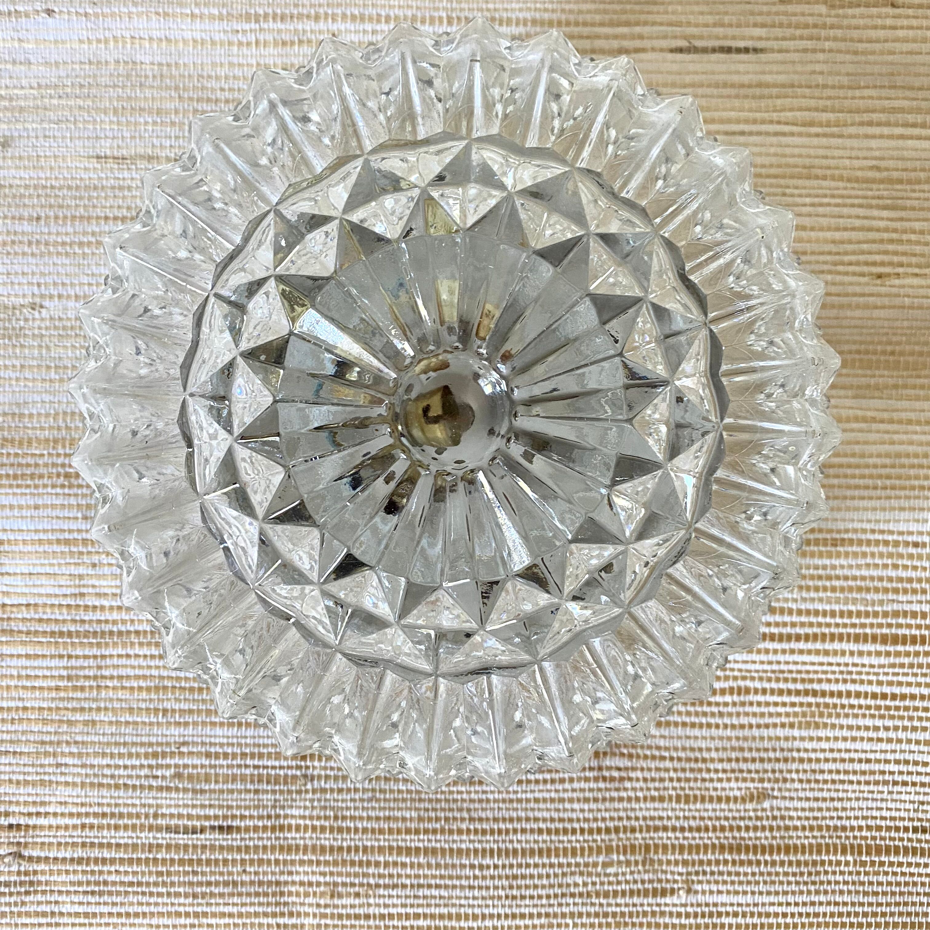 Plafonnier vintage rond en verre moulé