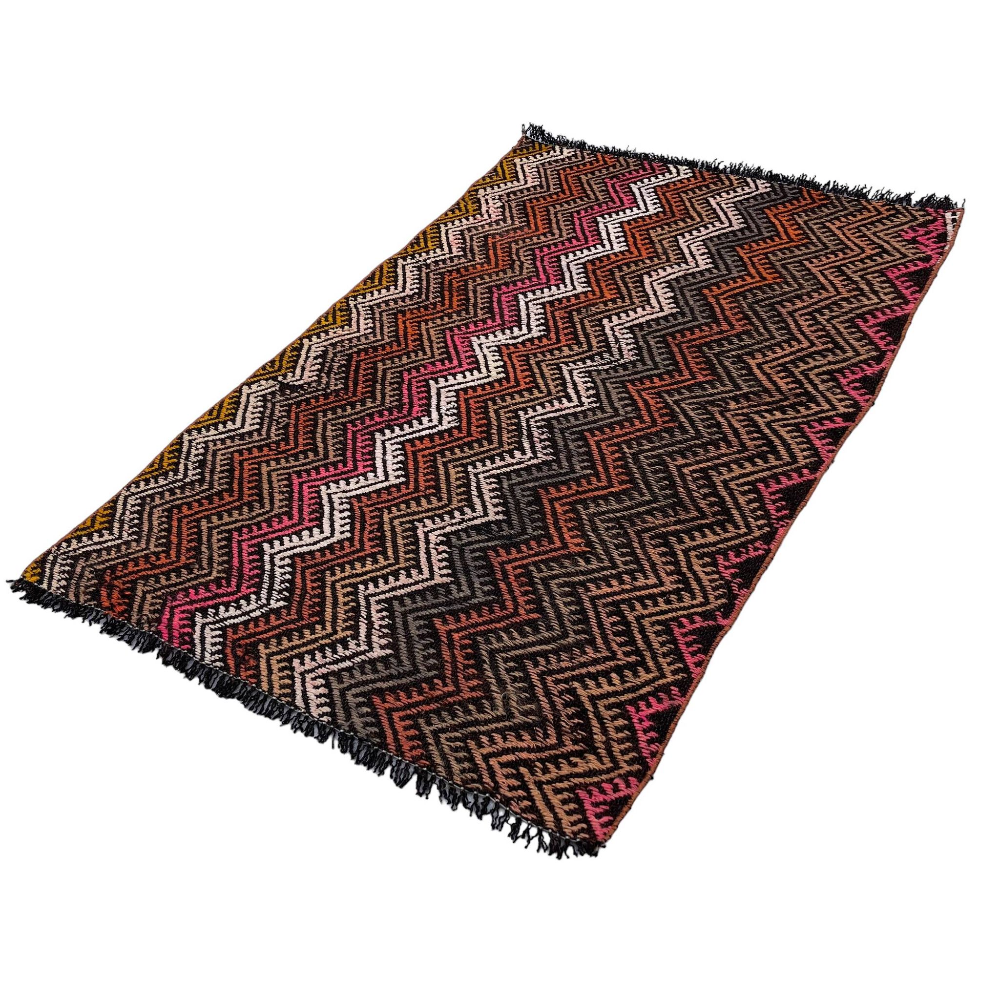 Vintage turkish kilim rug , 133 x 81 cm
