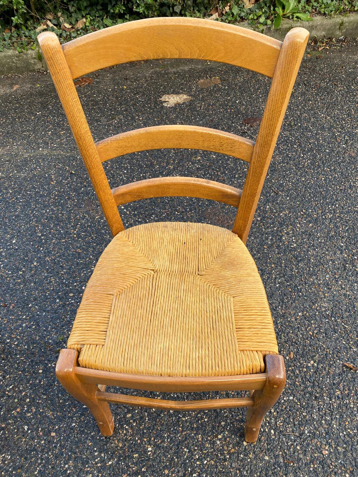 4 light wood straw bistro chairs