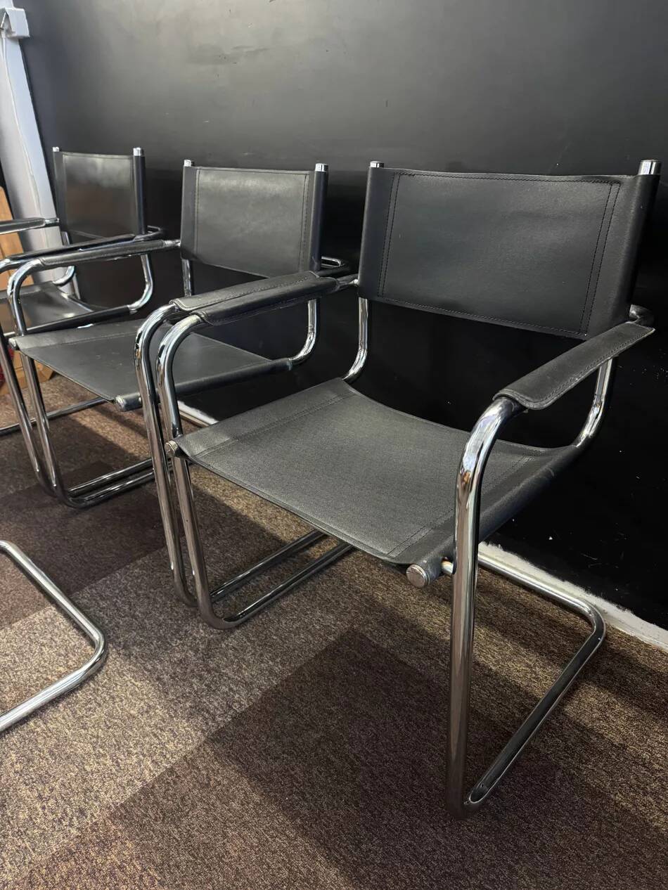 Set of 4 Armchairs in the style of Marcel Breuer – sled base