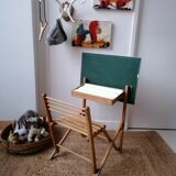 Folding child desk