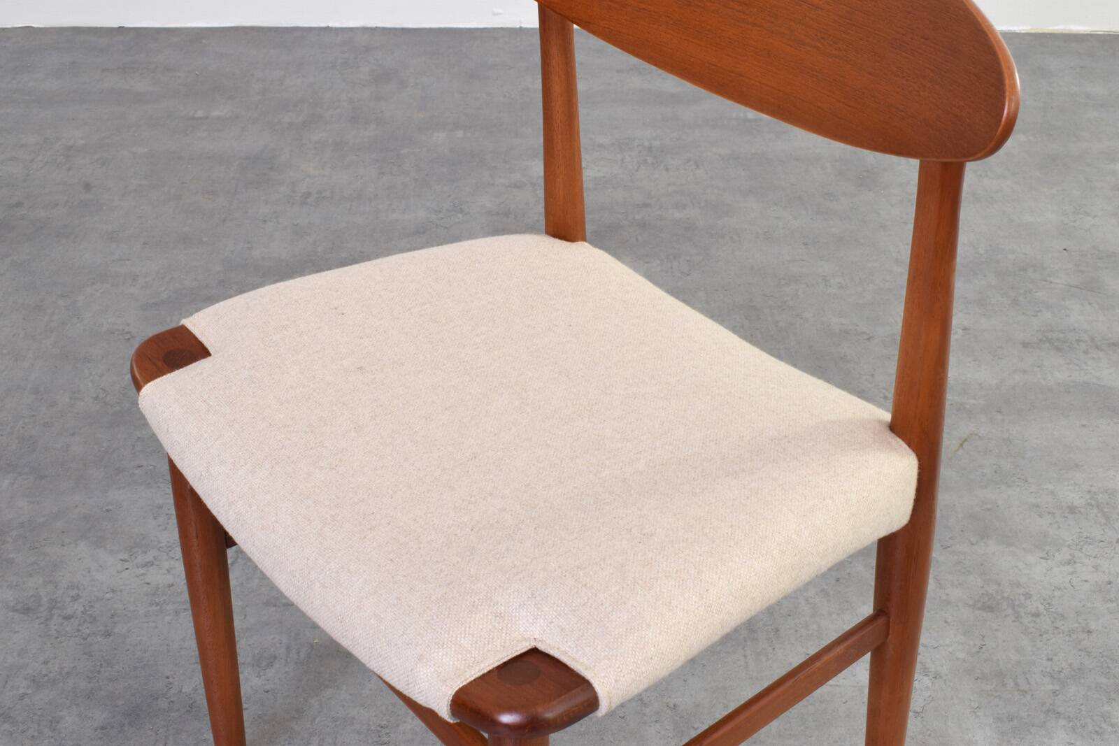 Danish Teak Dining Chairs by Ejner Larsen & Aksel Bender Madsen 1960s Set 4