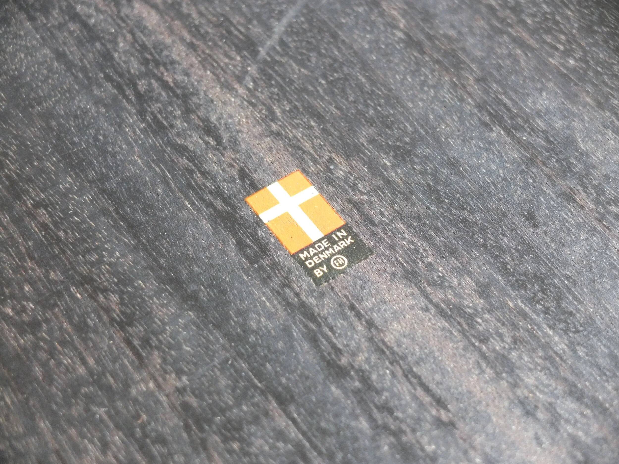 Rare 'Egg' table by Arne Jacobsen for Fritz Hansen, 1952