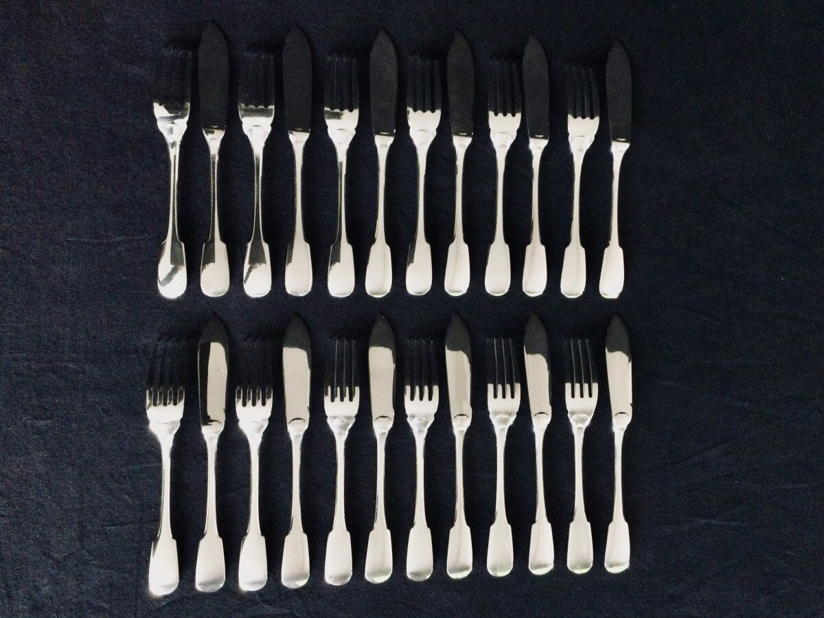 12 Christofle Fish Cutlery Model Cluny