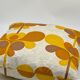 Coussin vintage orange  / marron fleurs stylisées