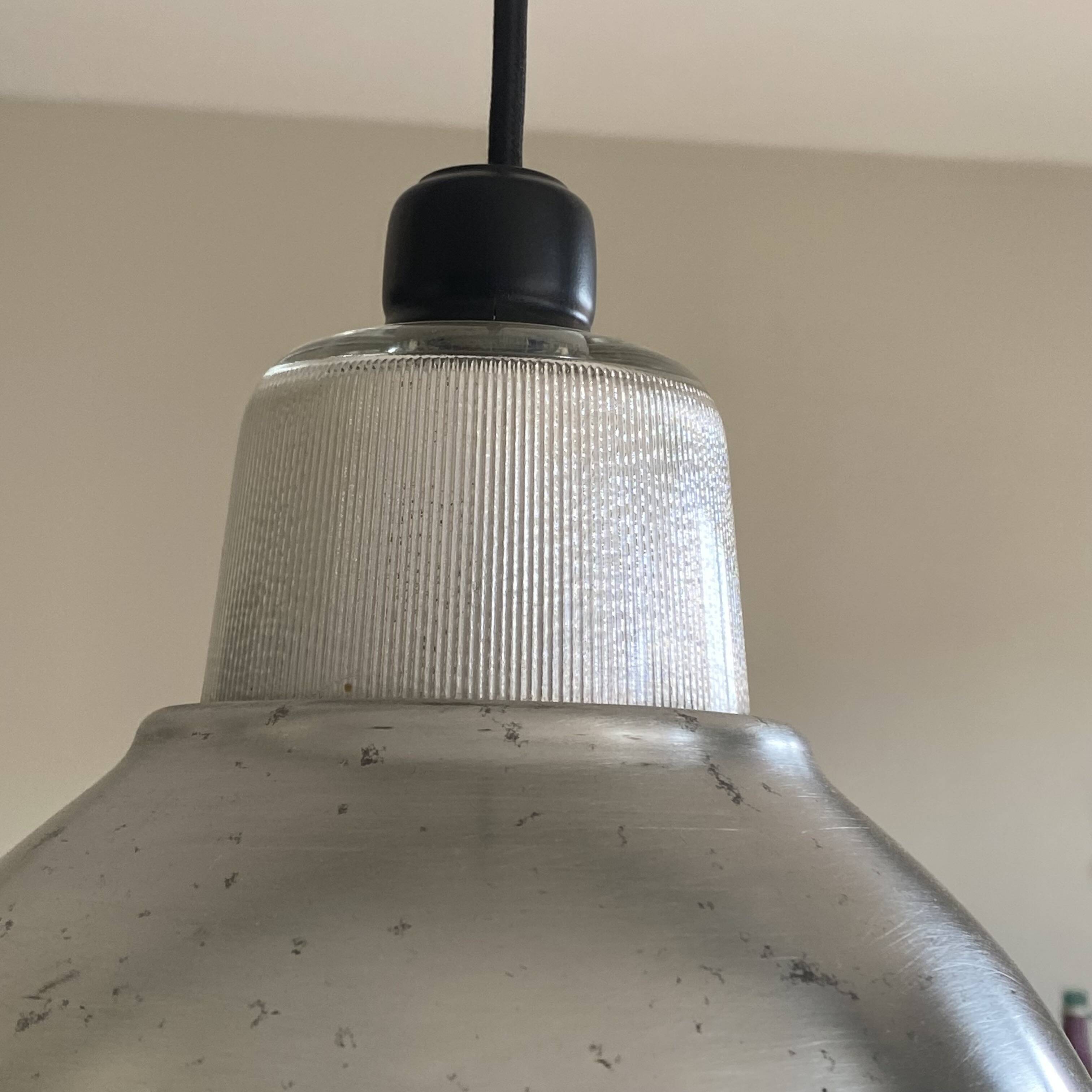 Industrial ceiling pendant light in aluminum and holophane-type glass