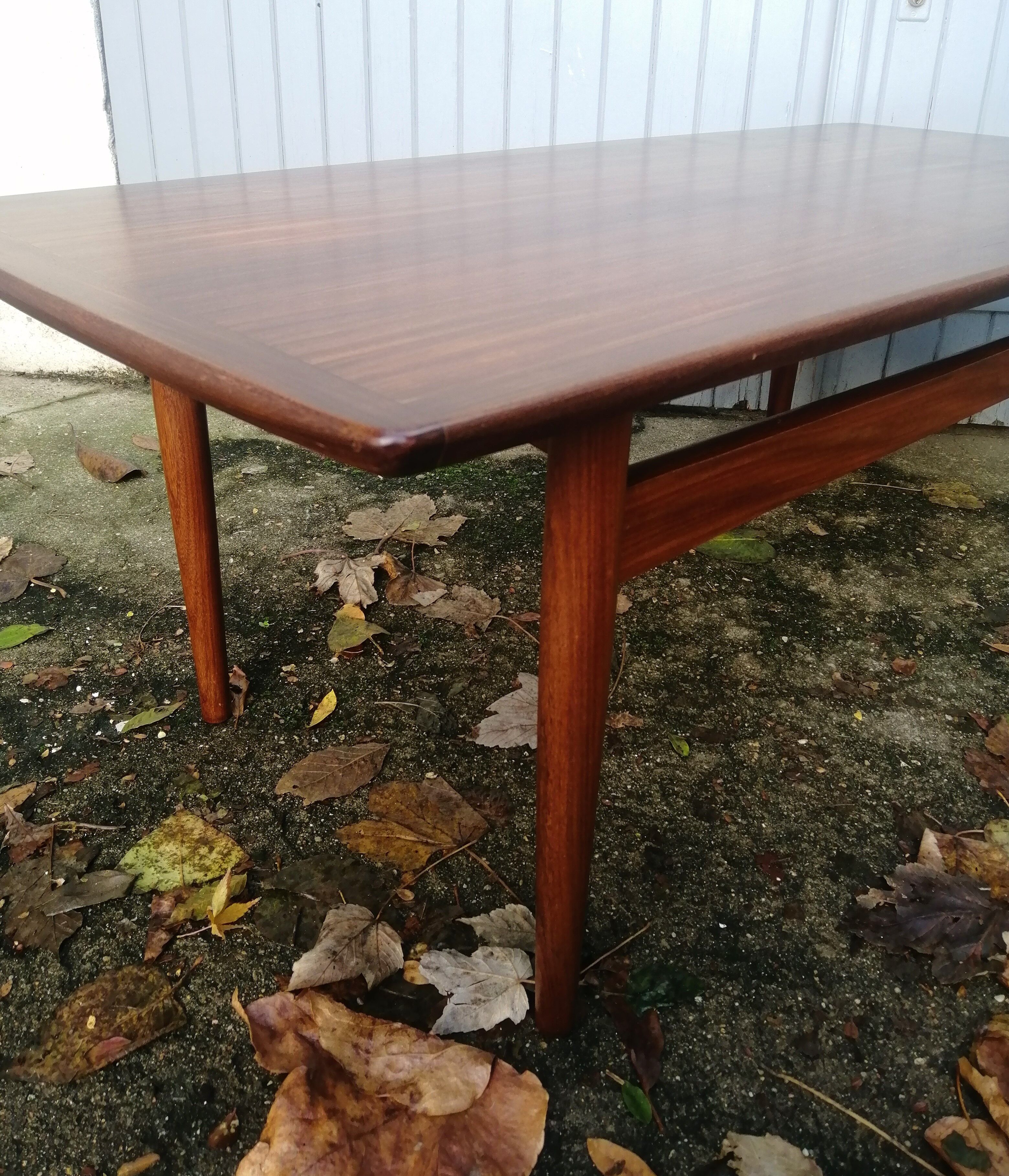 Coffee table from the 60s in teak