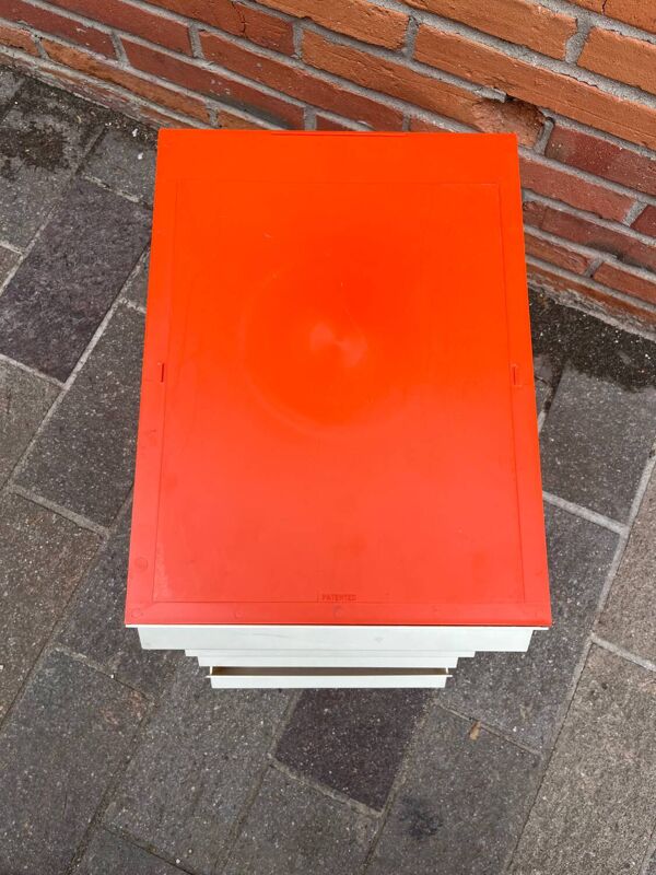 Casier de rangement vintage