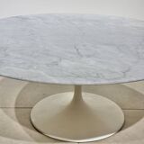 Eero Saarinen coffee table for Knoll