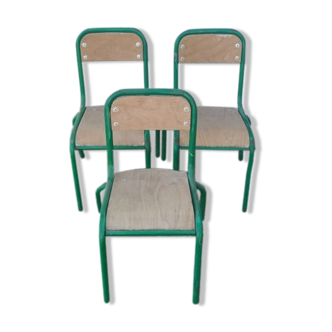 Lot de chaises de maternelle