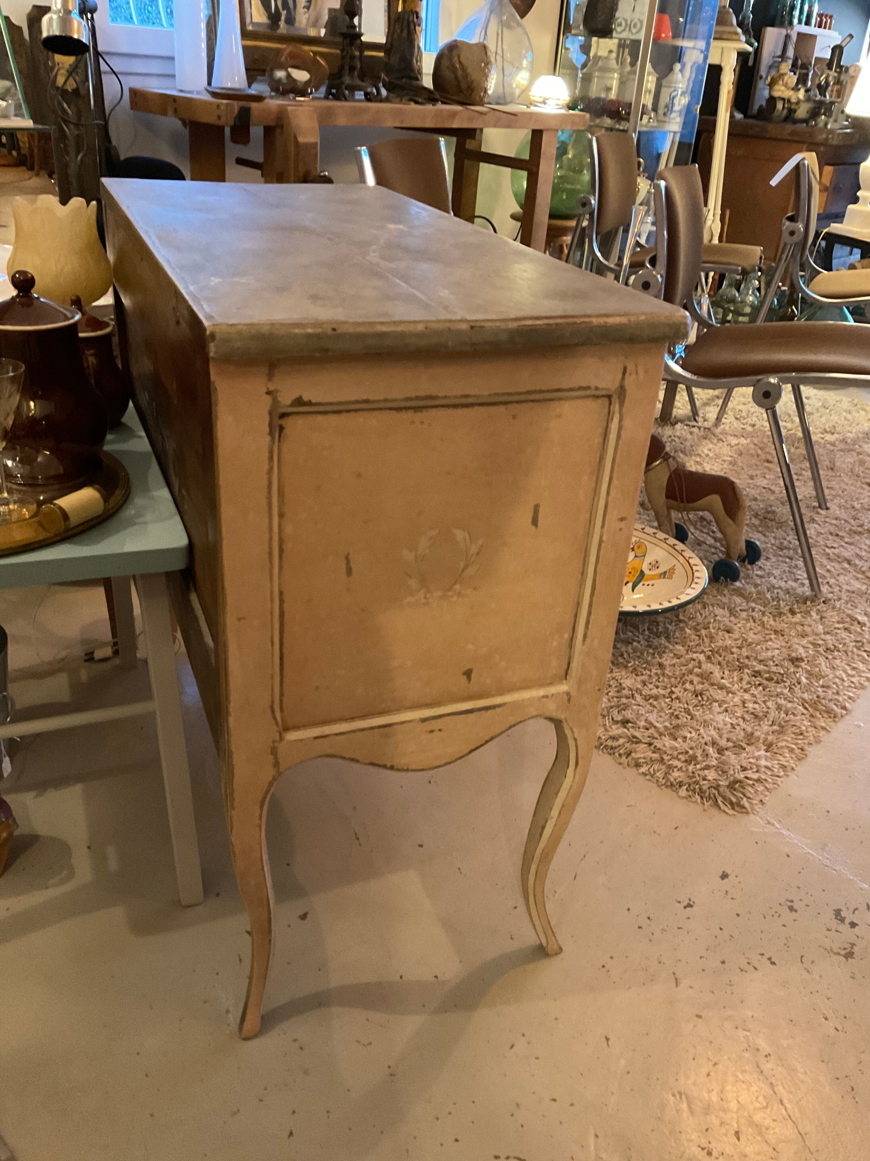 Chest of drawers with 2 drawers