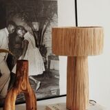 Raffia table lamp