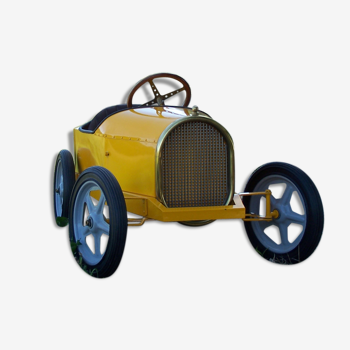 Pedal car