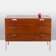 André Monpoix. Commode à 3 tiroirs en teck. Années 1960.