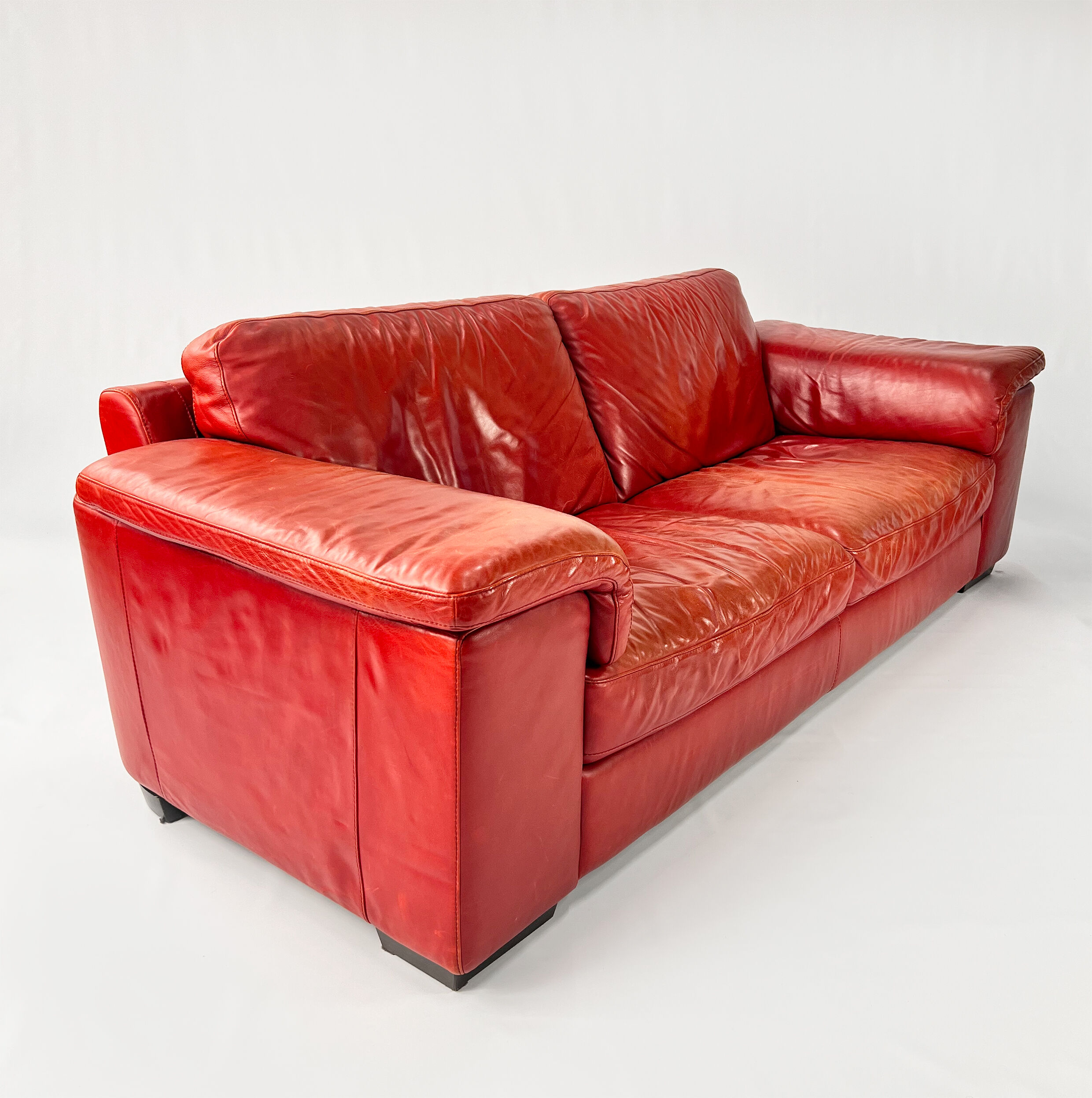 Postmodern italian leather sofa, 1980s