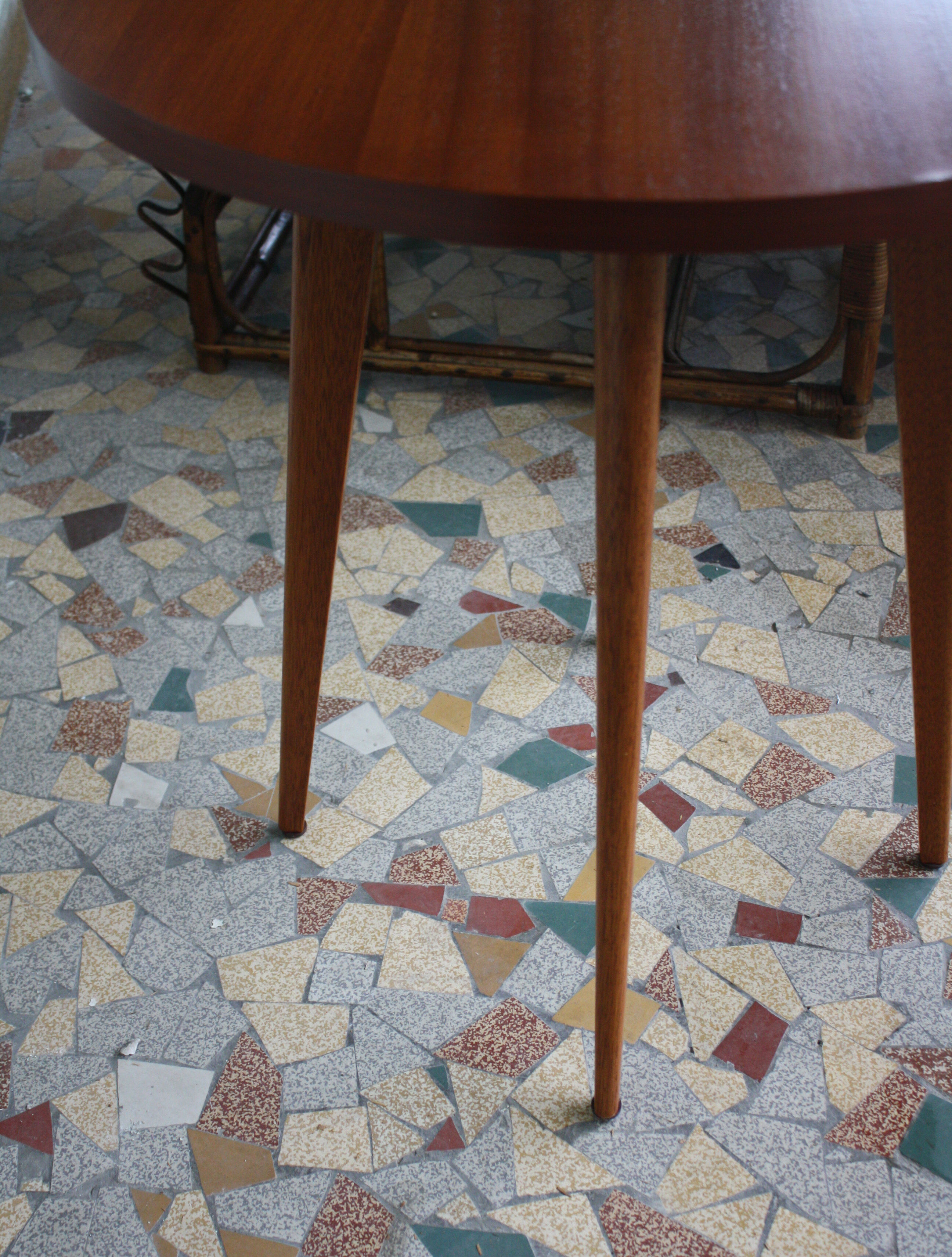 Table teak vintage feet compass