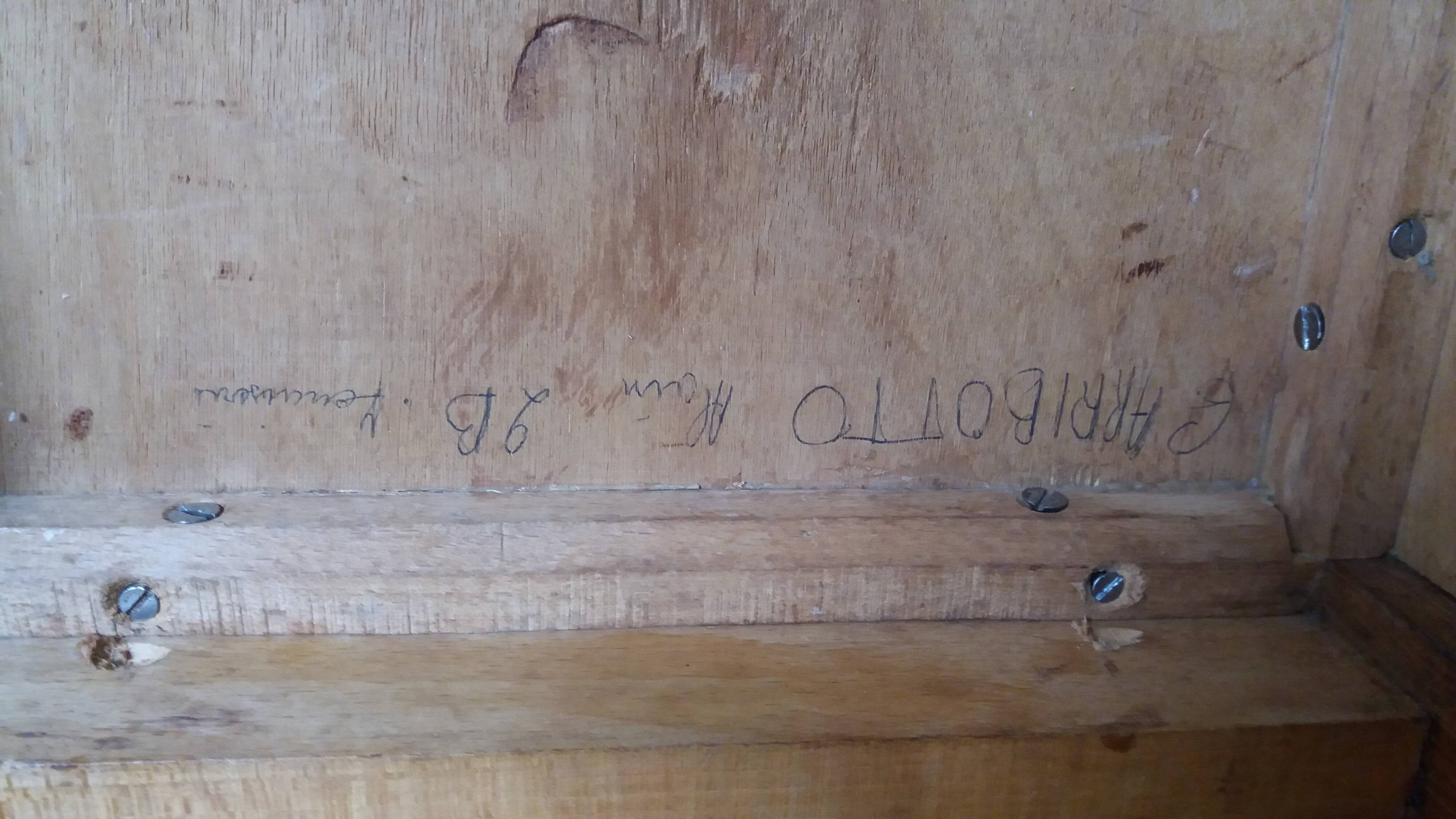 Tabouret sellette bout de canapé