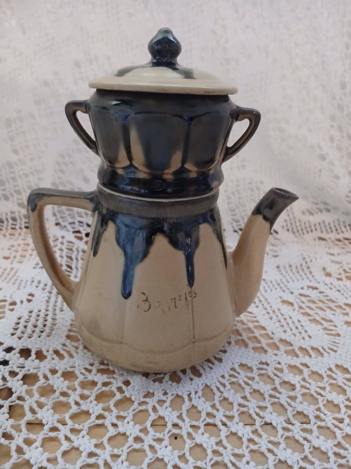 Antique stoneware coffee pot/teapot