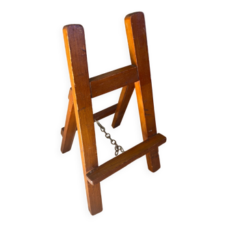 Small frame easel