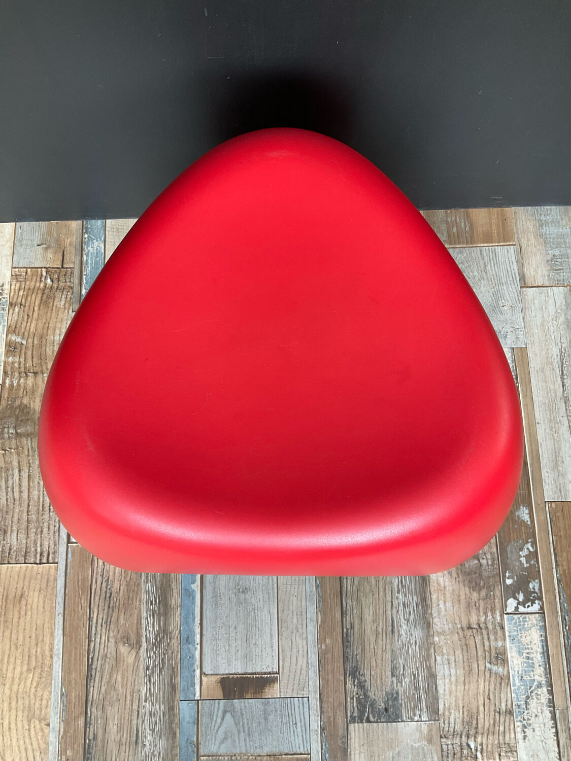 Stool elephant design Sori Yanagi for Vitra