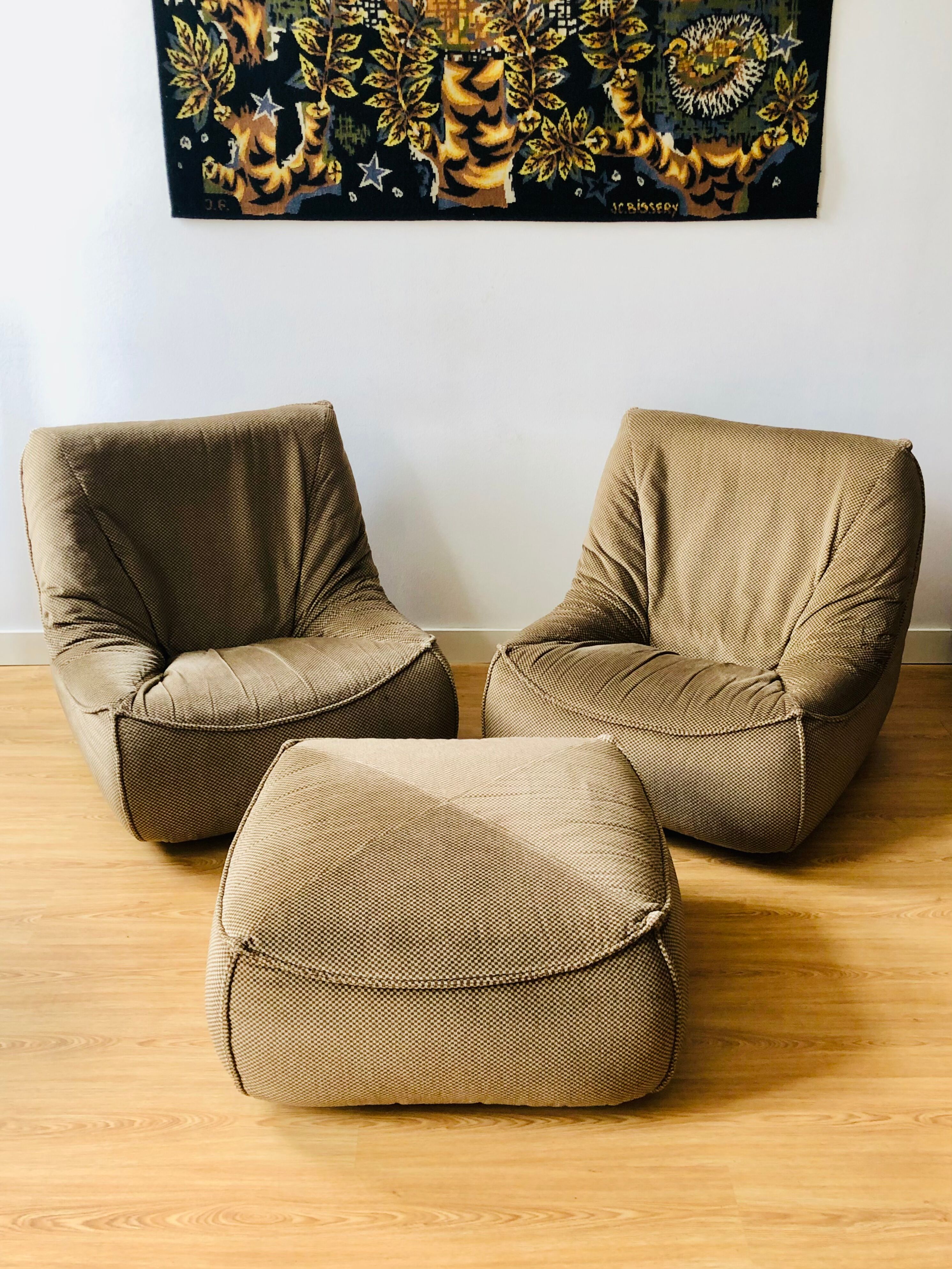 Atelier Dunlopillo vintage 2 drivers and 1 pouf