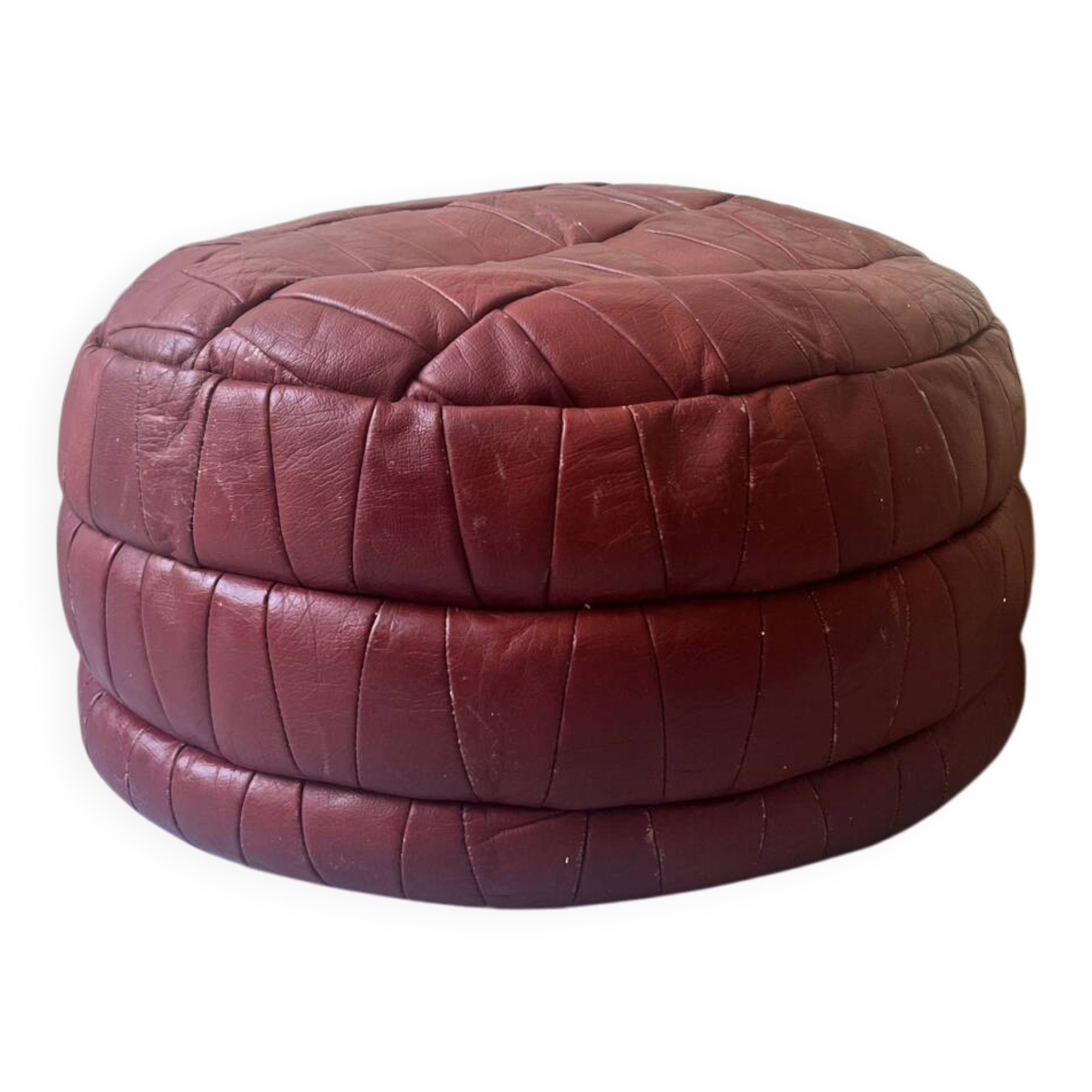 For round leather patchwork Dlg de sede, design 1970.