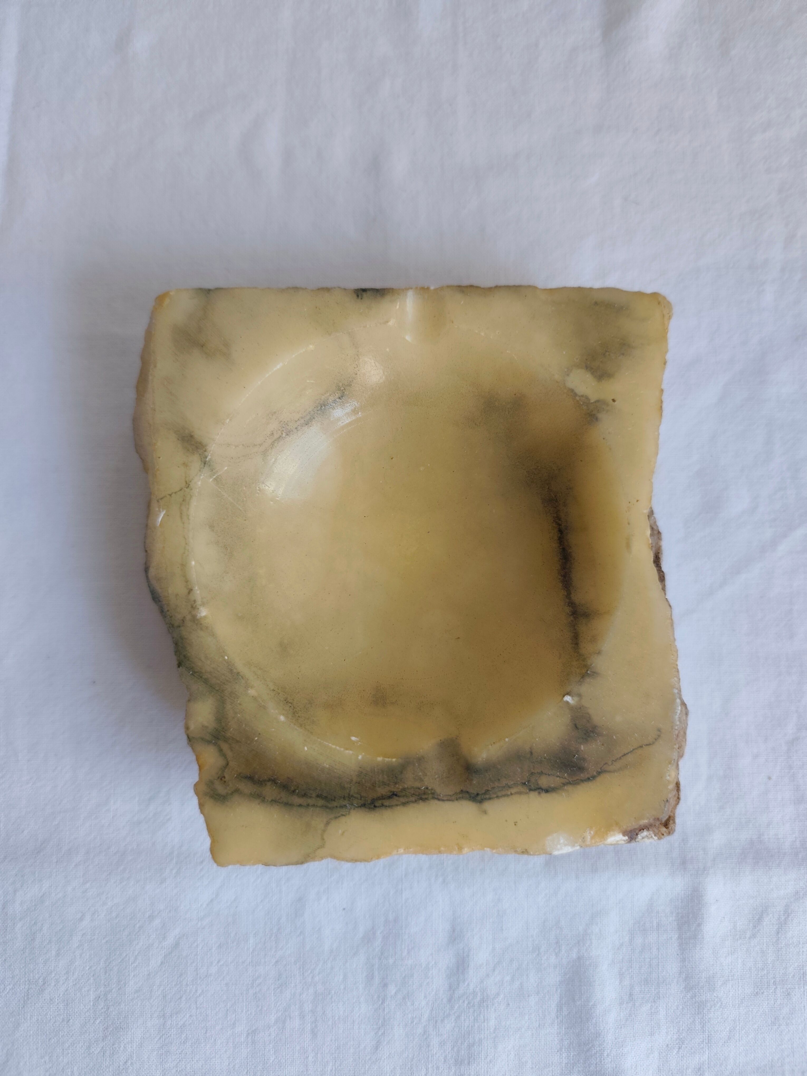 Pair of vintage ashtrays in genuine alabaster