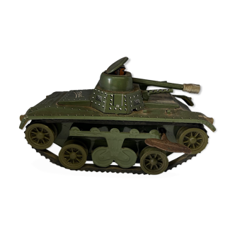 Toy old tank joustra
