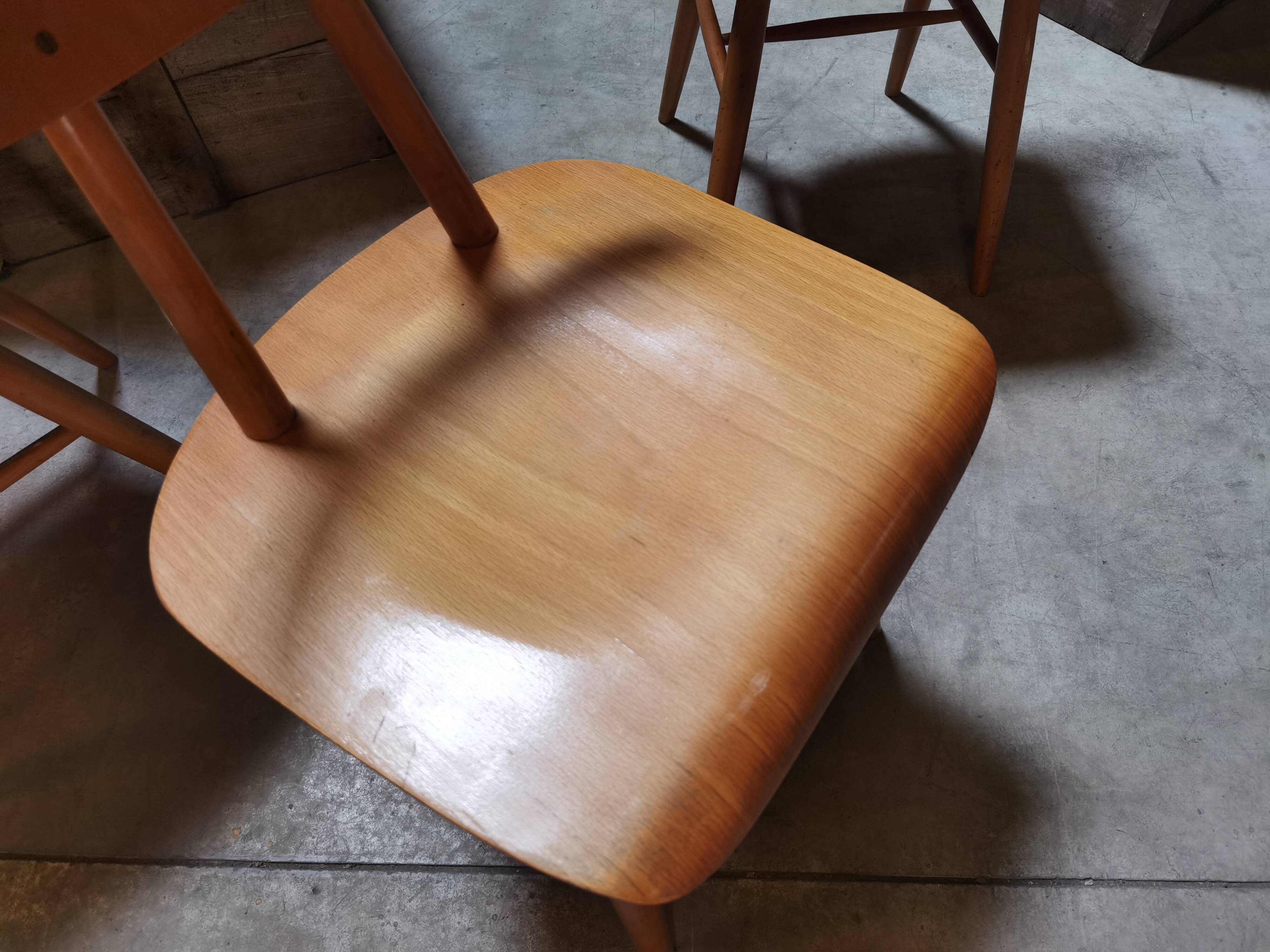 Set of 5 all-wood chairs published by Ton 1960