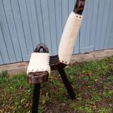 Tripod chair/stool in wood and goatskin