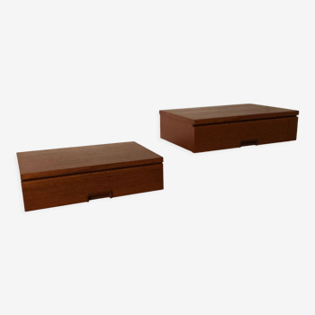 Paire de chevets muraux