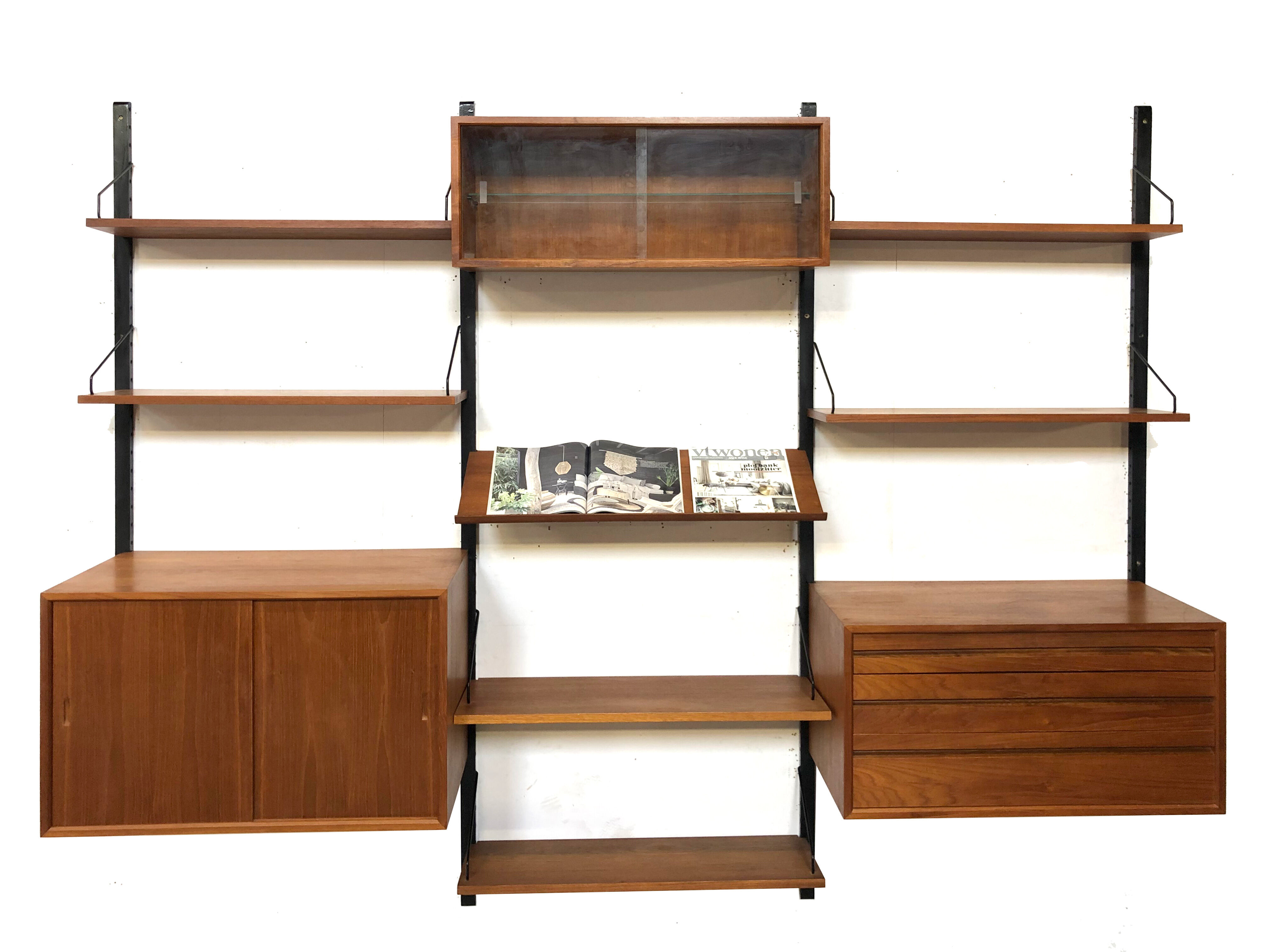 Wall shelf Poul Cadovius Royal System
