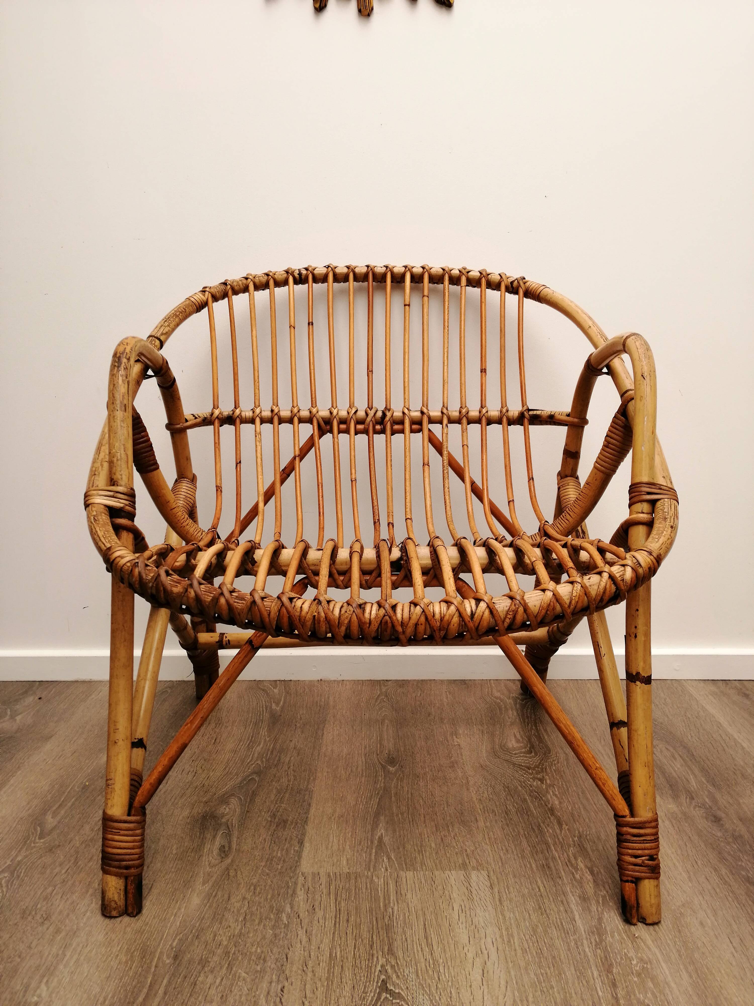 Tub rattan armchair
