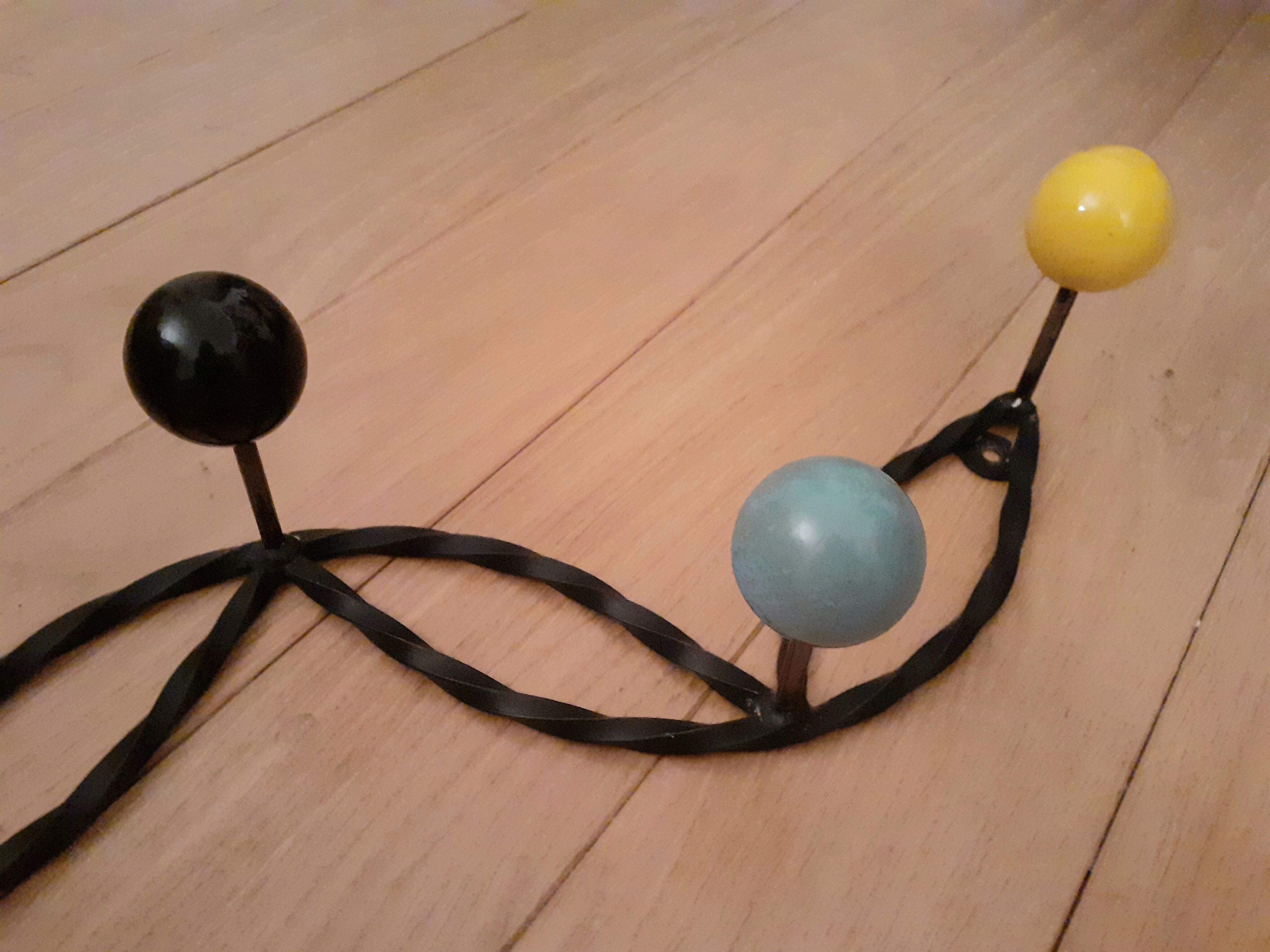 Wrought iron coat rack and wooden balls 5 hooks