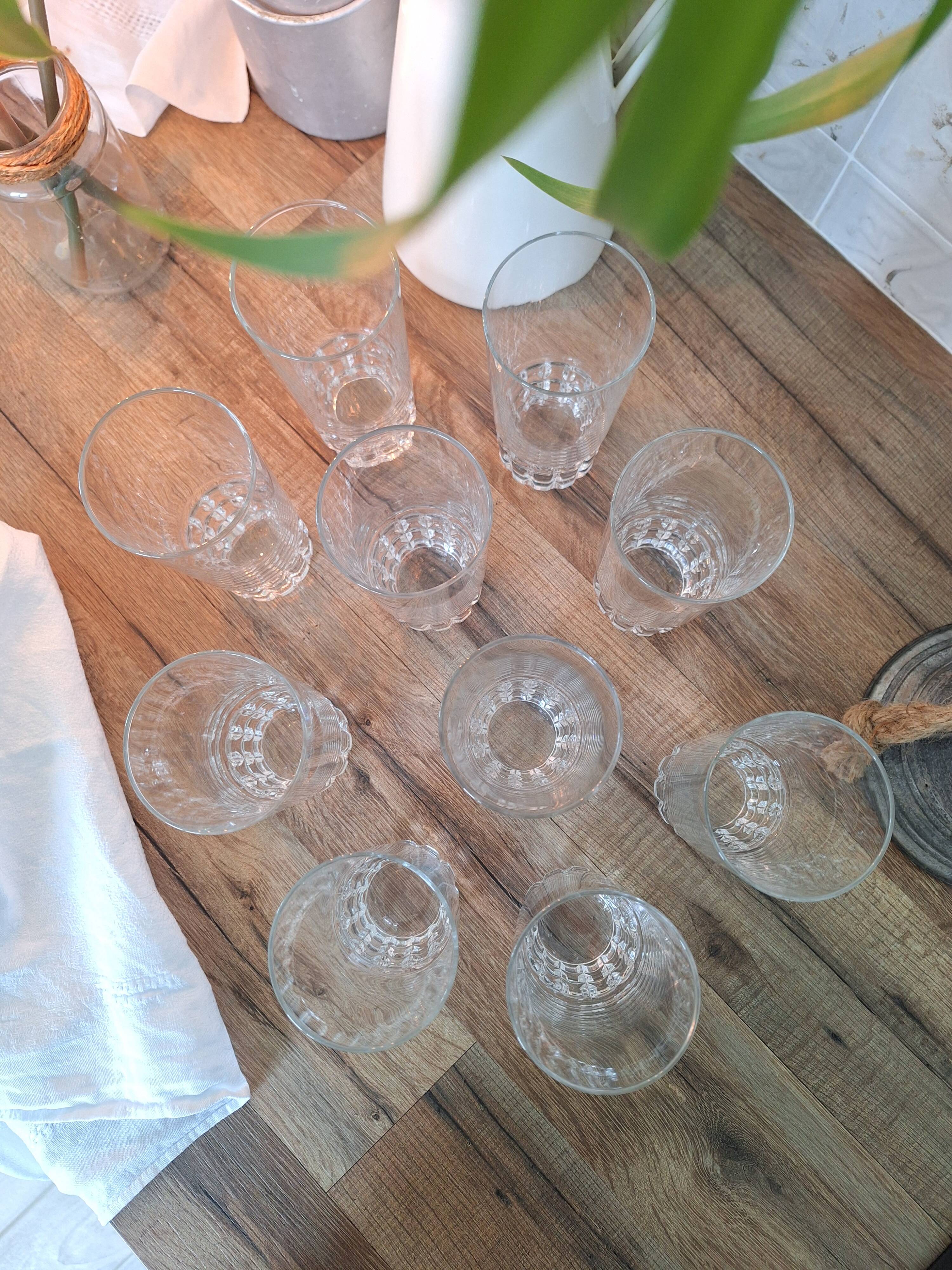 10 vintage water or aperitif glasses