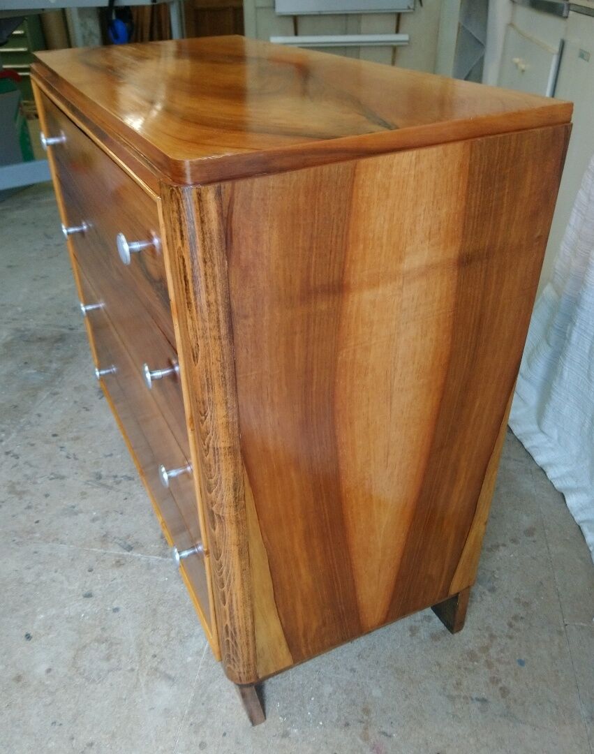 Art deco dresser