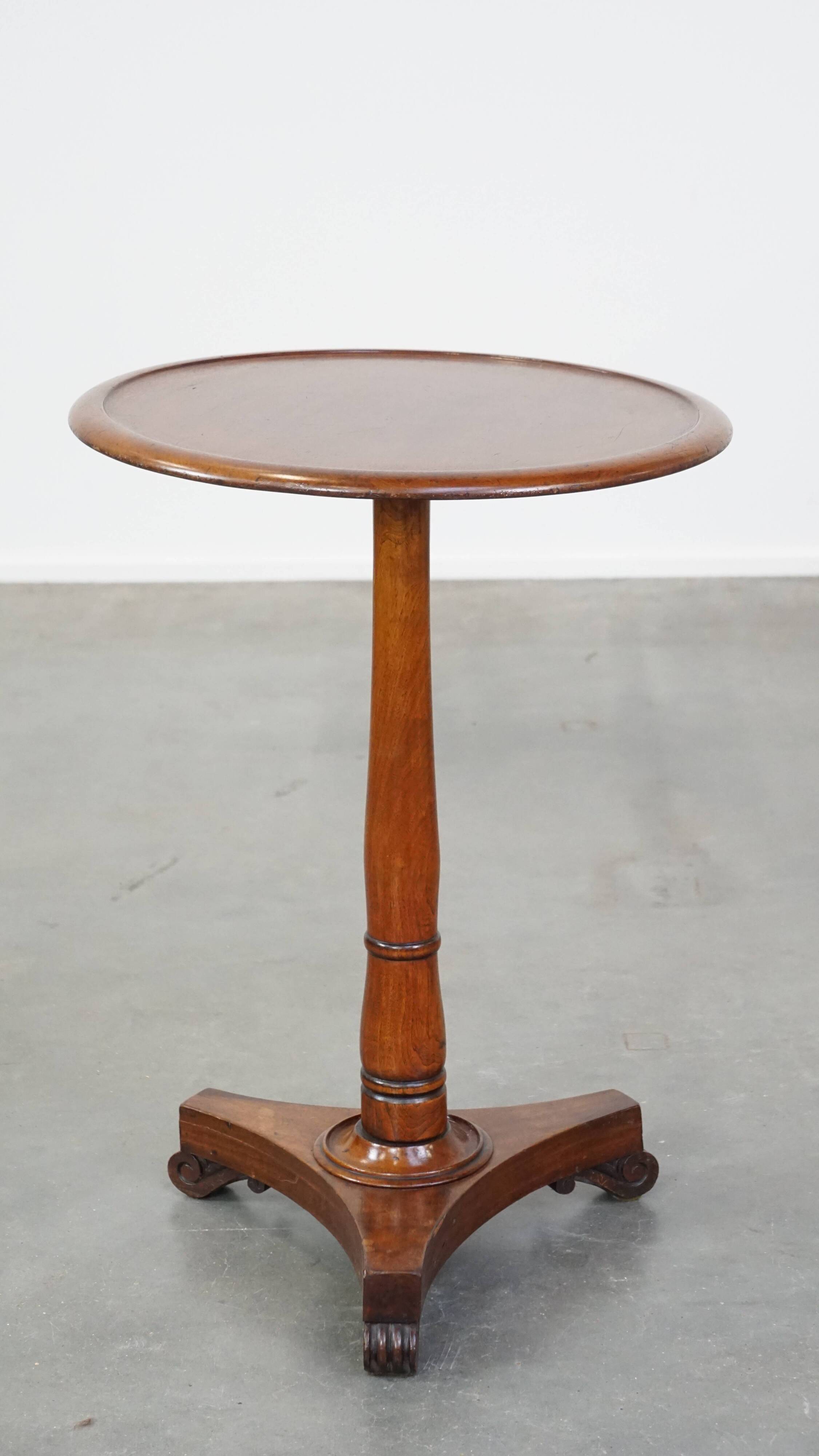 Round antique English side/wine table from the mid-19th century