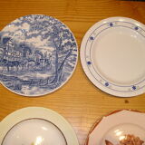 Set of 12 different flat plates