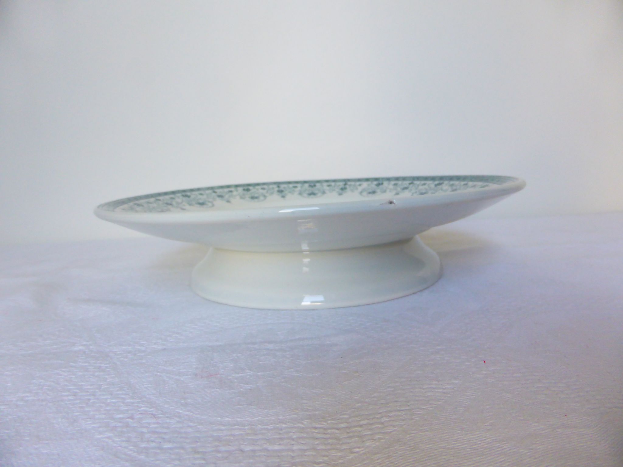 Dish on a pedestal compotier from the Moulin des Loups factory and Hamage model Marceau