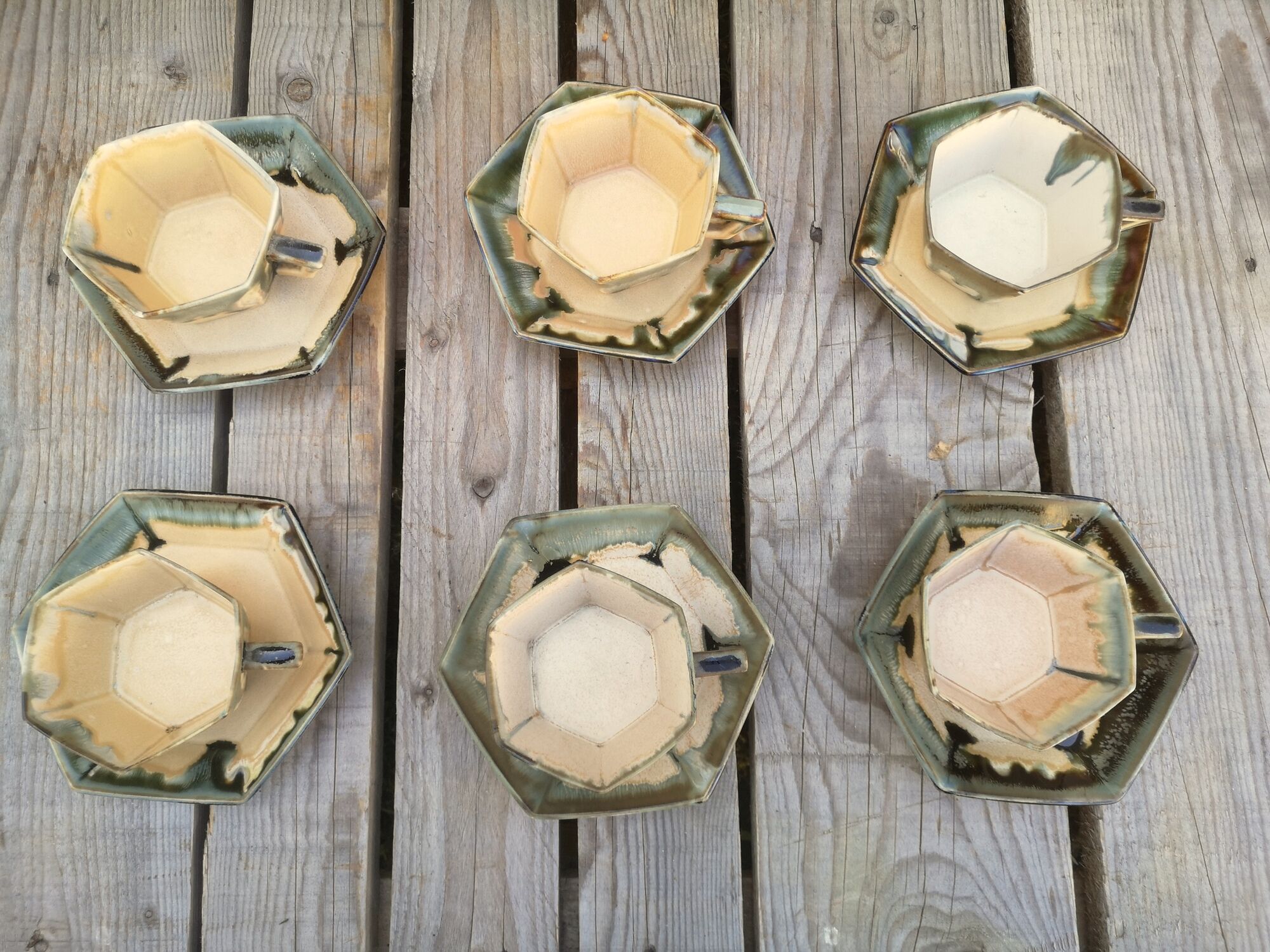 Set of 6 coffee cups with morvan sandstone saucers