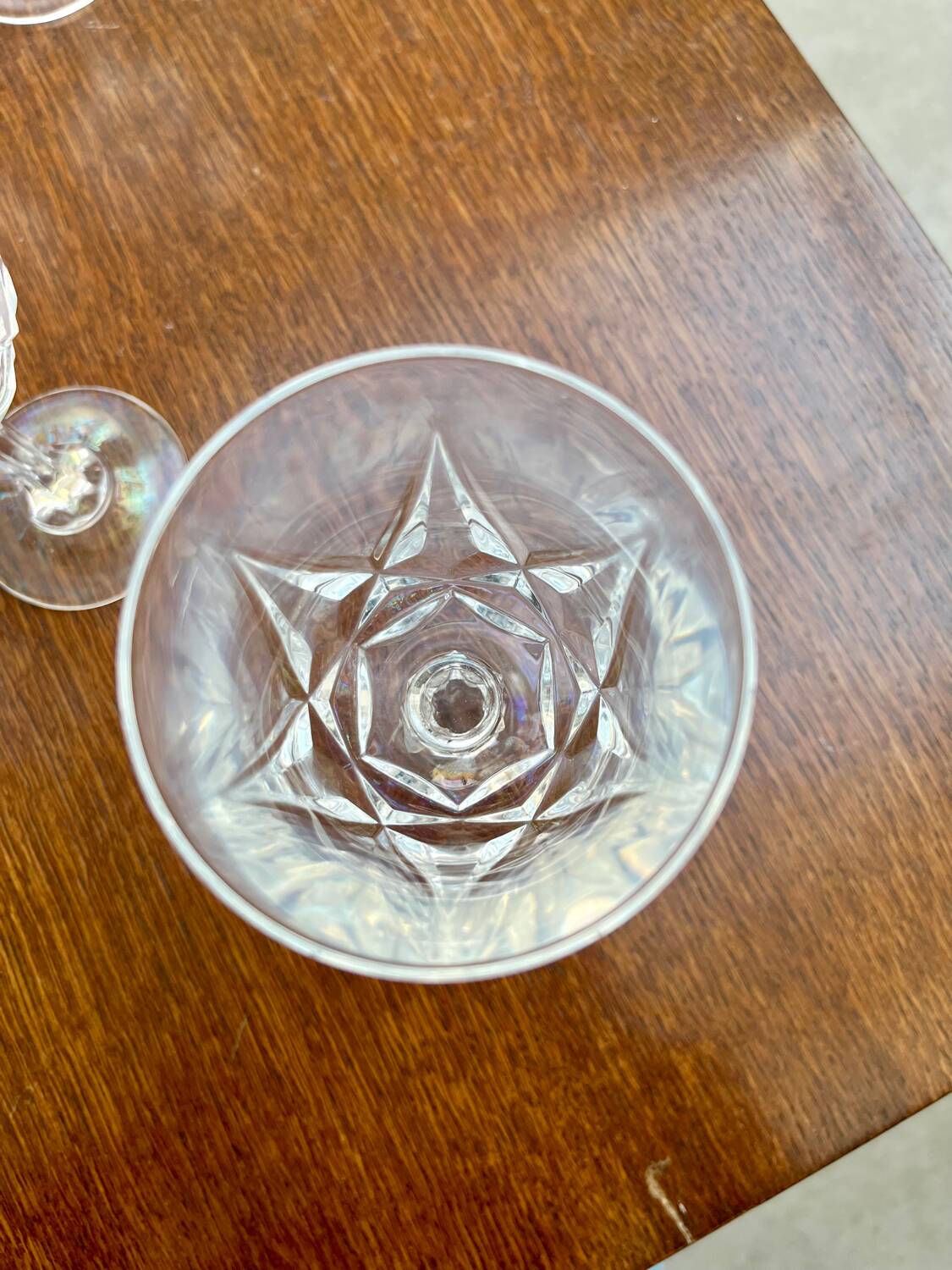 10 Stemmed glasses