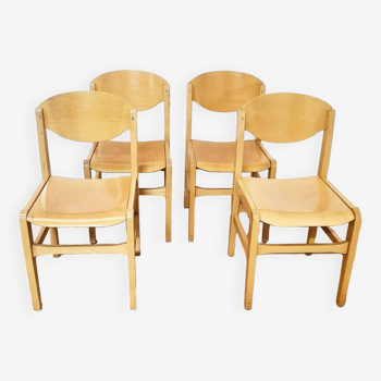 Lot de 4 chaises en bois des établissements Carayon