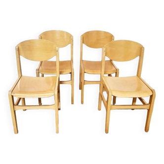 Lot de 4 chaises en bois des établissements Carayon