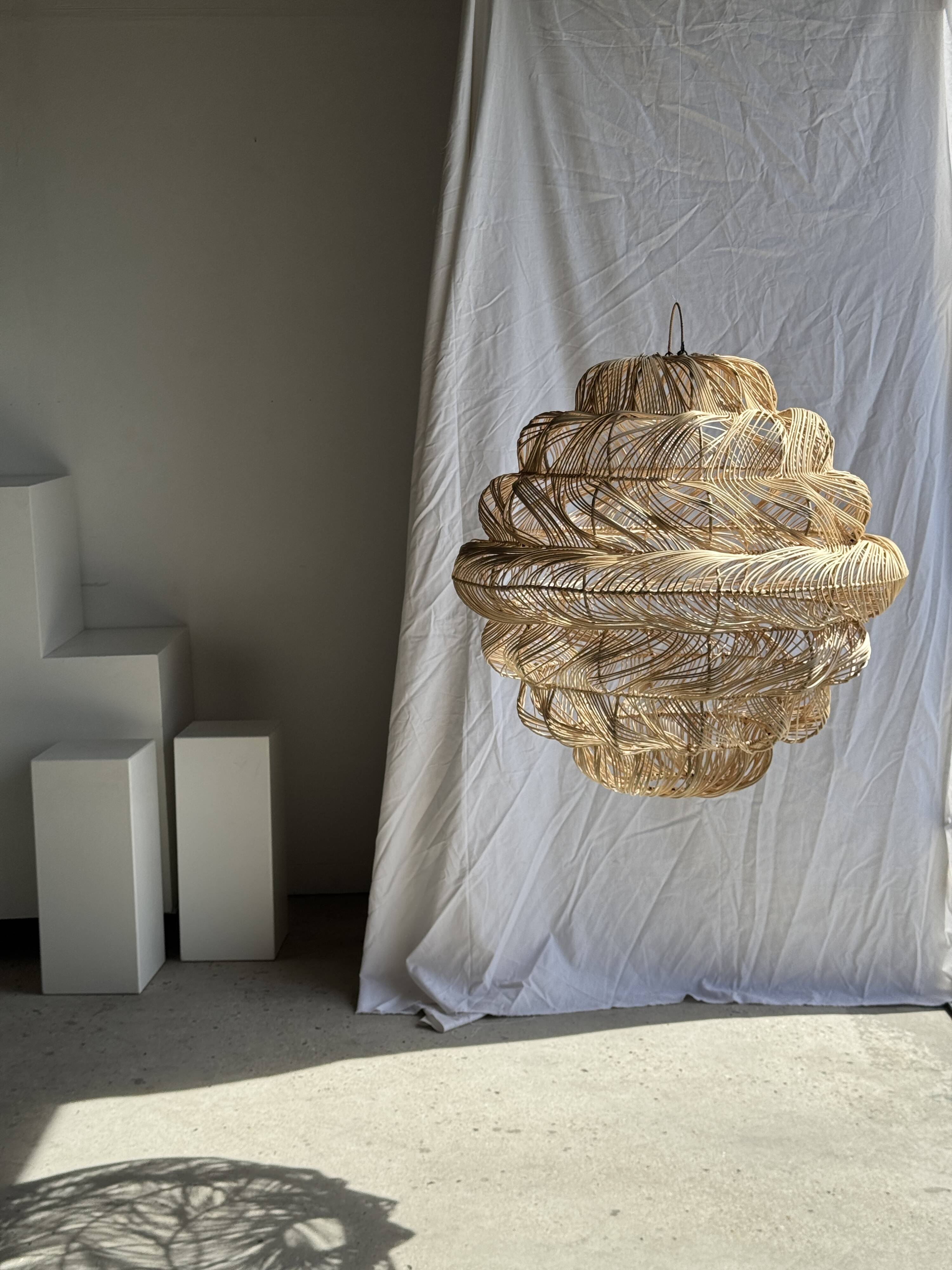 Suspension or rattan lampshade in an elongated spherical shape, layered H80 D
